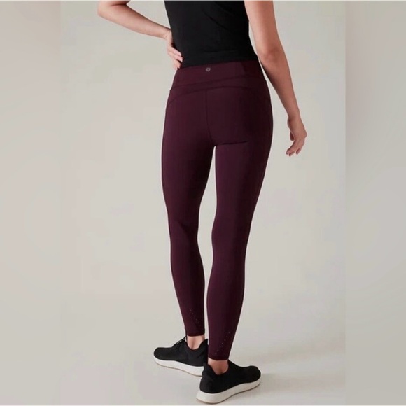 Athleta Rainier 7/8 Tight, Size Medium. - Picture 2 of 9